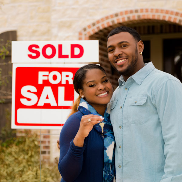 https://welcomewagon.com/wp-content/uploads/2022/09/new-mover-buying-home.jpg