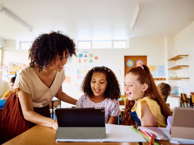 How Schools and Educators Can Connect Effectively with New Families Using New Mover Marketing